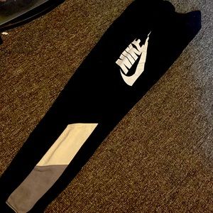 Nike Pants 🖤